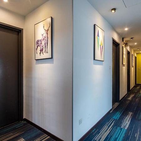 Apple Hotel Times Square George Town Bagian luar foto
