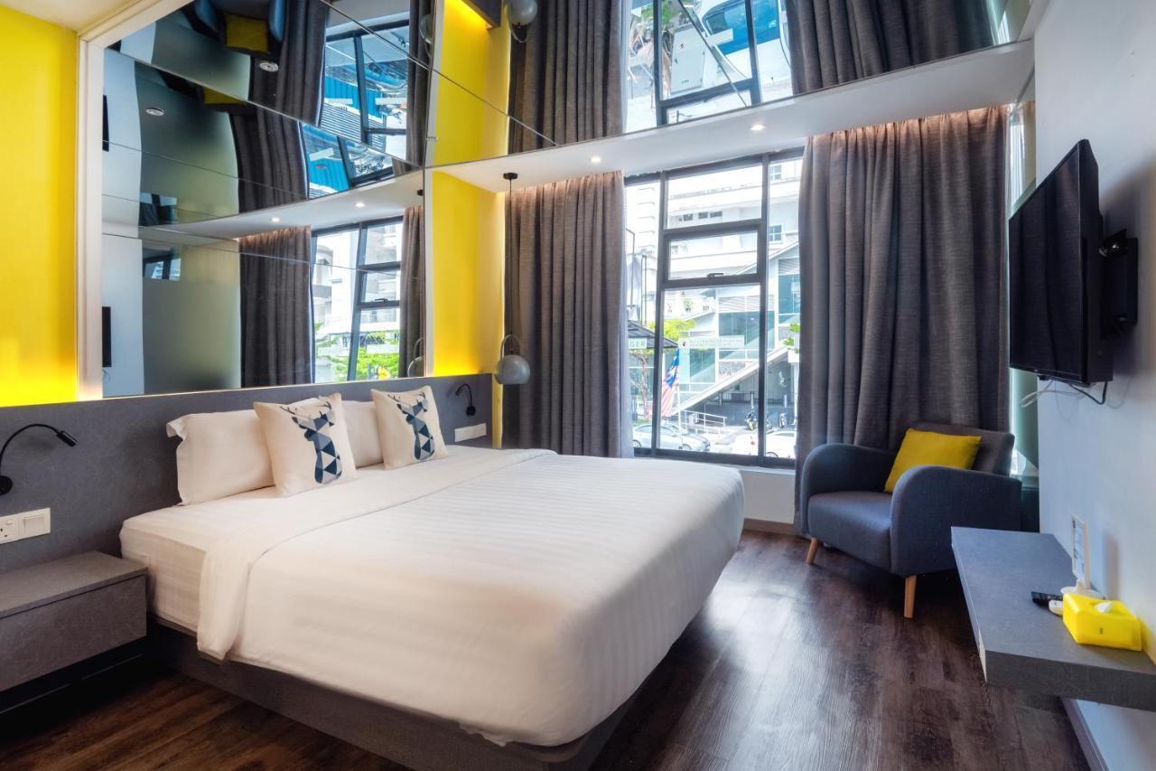 Apple Hotel Times Square George Town Bagian luar foto