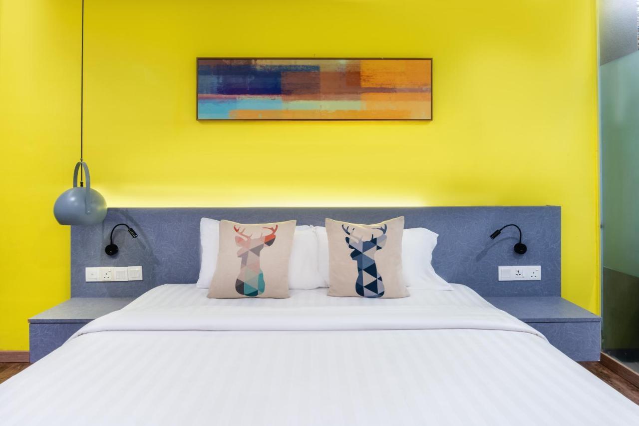 Apple Hotel Times Square George Town Bagian luar foto