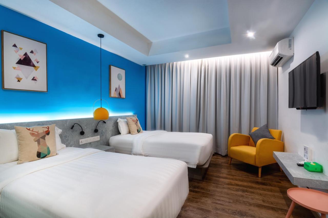Apple Hotel Times Square George Town Bagian luar foto