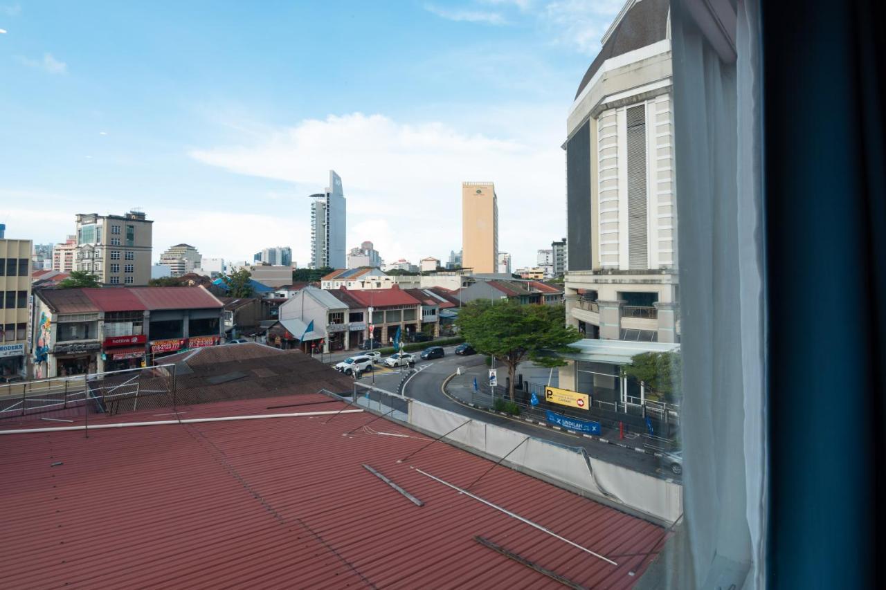 Apple Hotel Times Square George Town Bagian luar foto